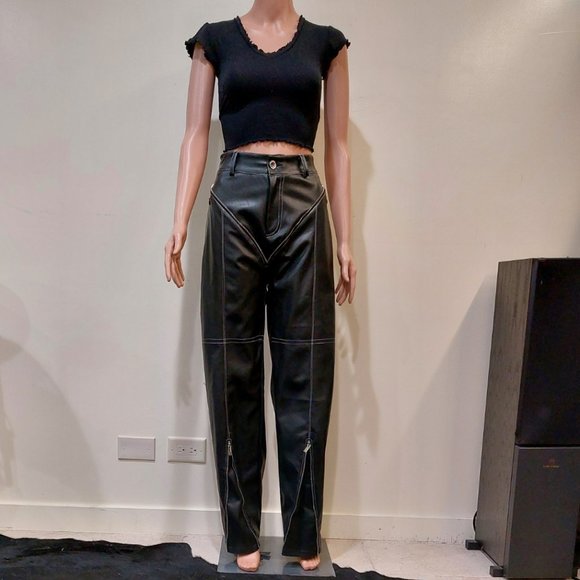 💥HOT ITEM💥MANIÈRE DE VOIR Leather High Waist Wide Leg Moto Pants in Black - Picture 7 of 15